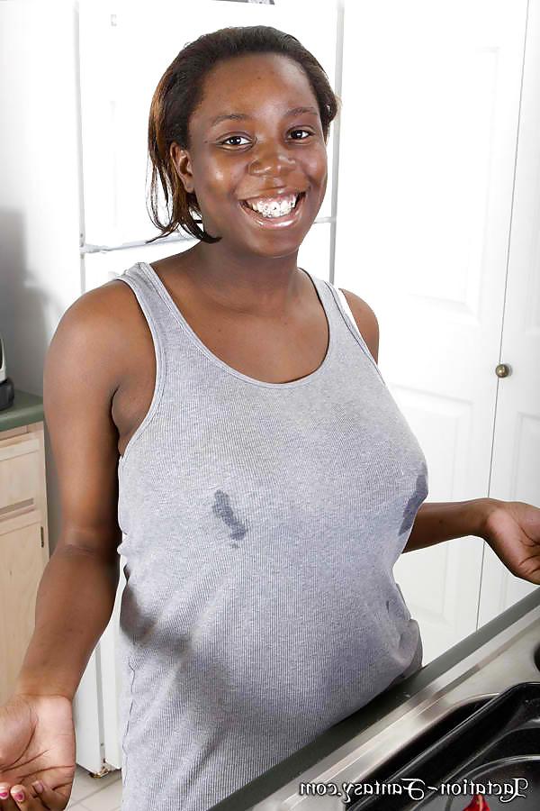 19P Pregnant girls