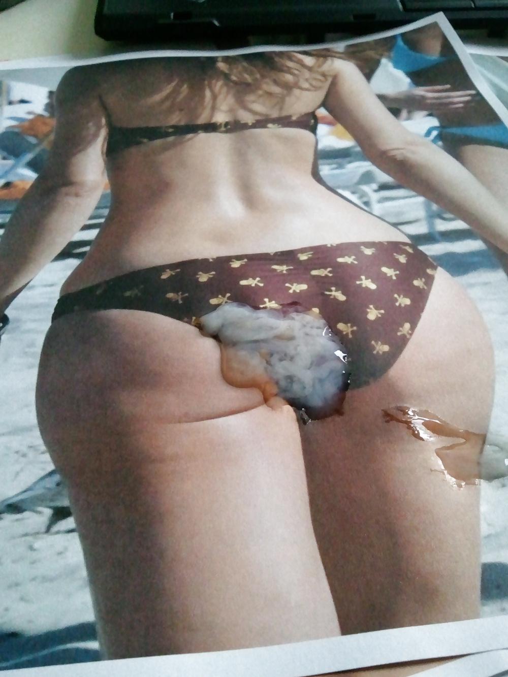 25P CUM On Maria Menounos Ass