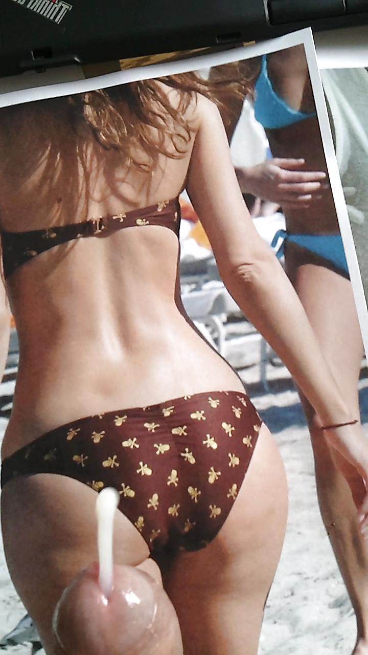 25P CUM On Maria Menounos Ass