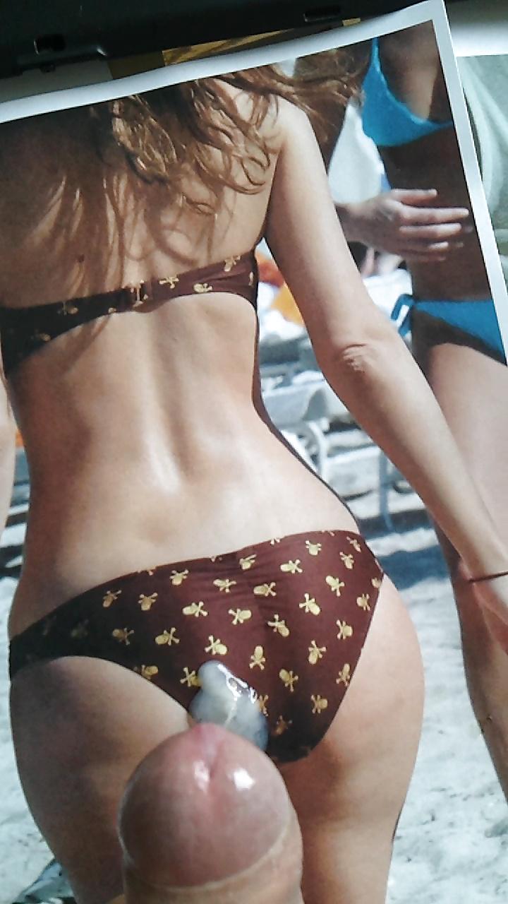 25P CUM On Maria Menounos Ass