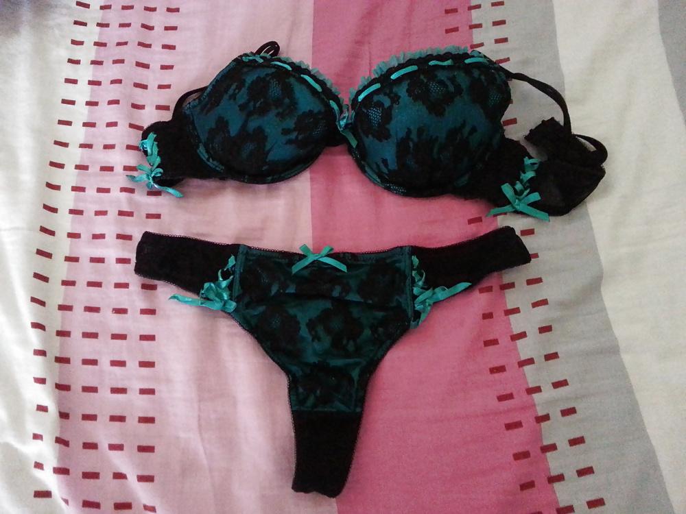 4P Neighbour Bra & Panty