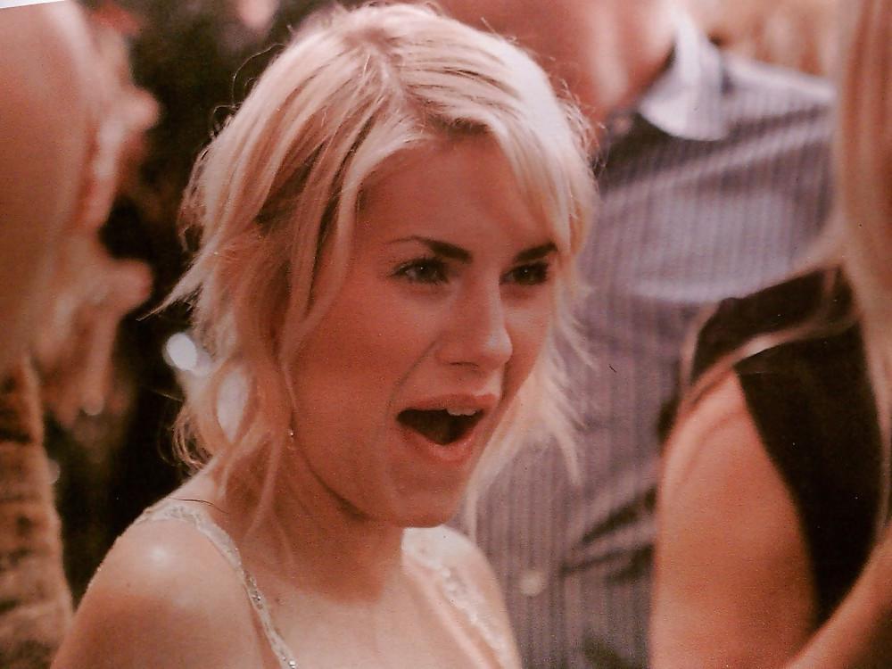 13P Cum On Elisha Cuthbert's Face!