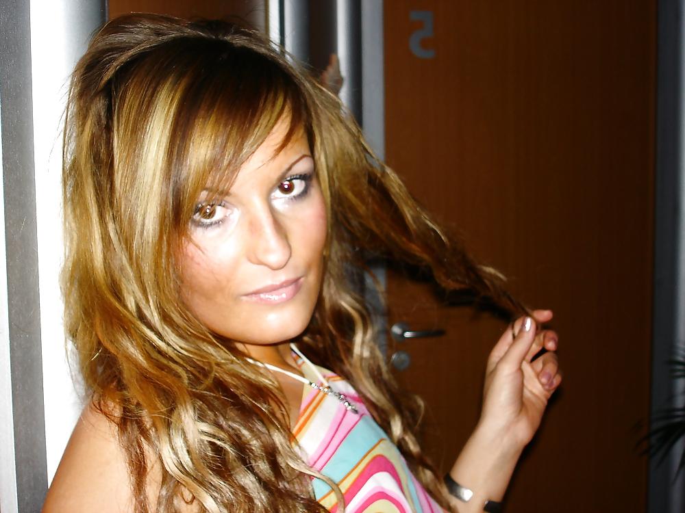 25P Pretty Amateur Brunette 29