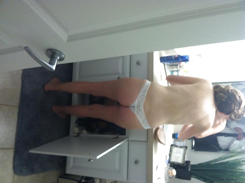6P Cum on my wife's pic then post 