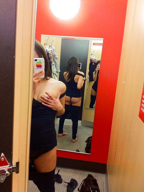 25P Dressing Room Hotness