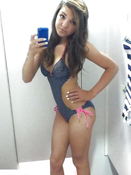 25P Dressing Room Hotness