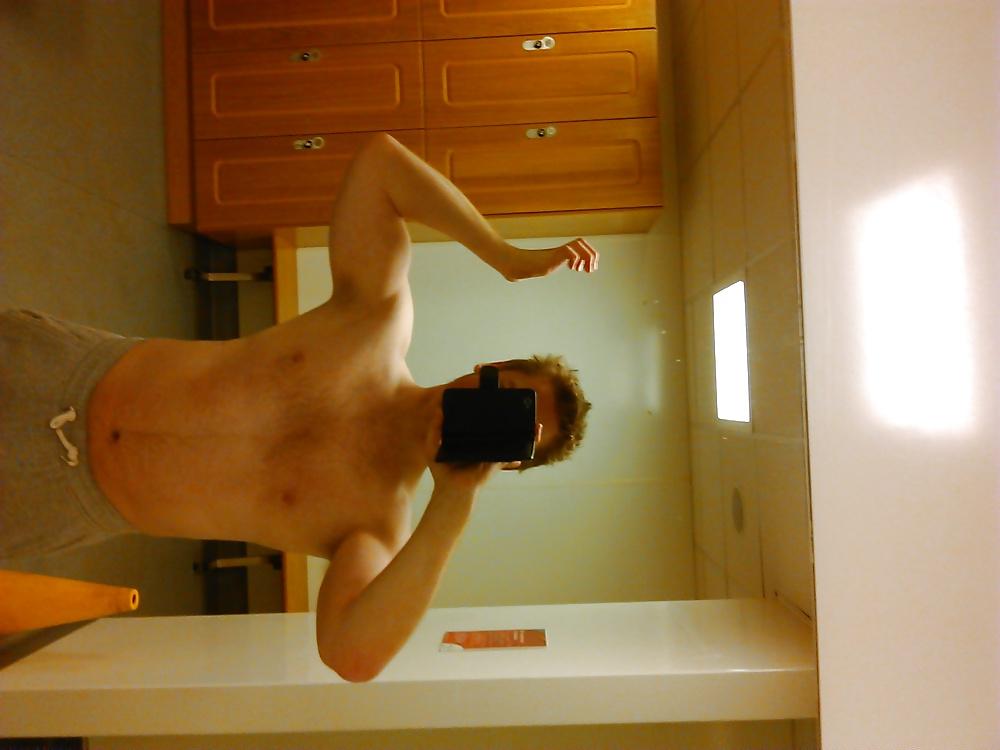 7P New pics in locker room