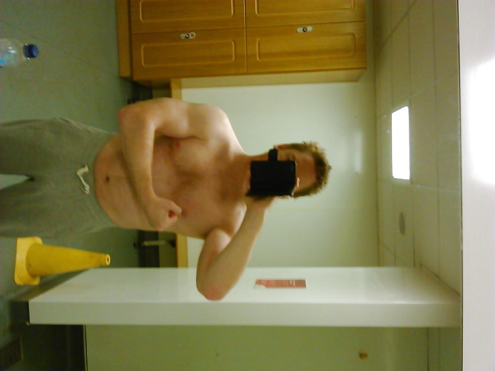 7P New pics in locker room
