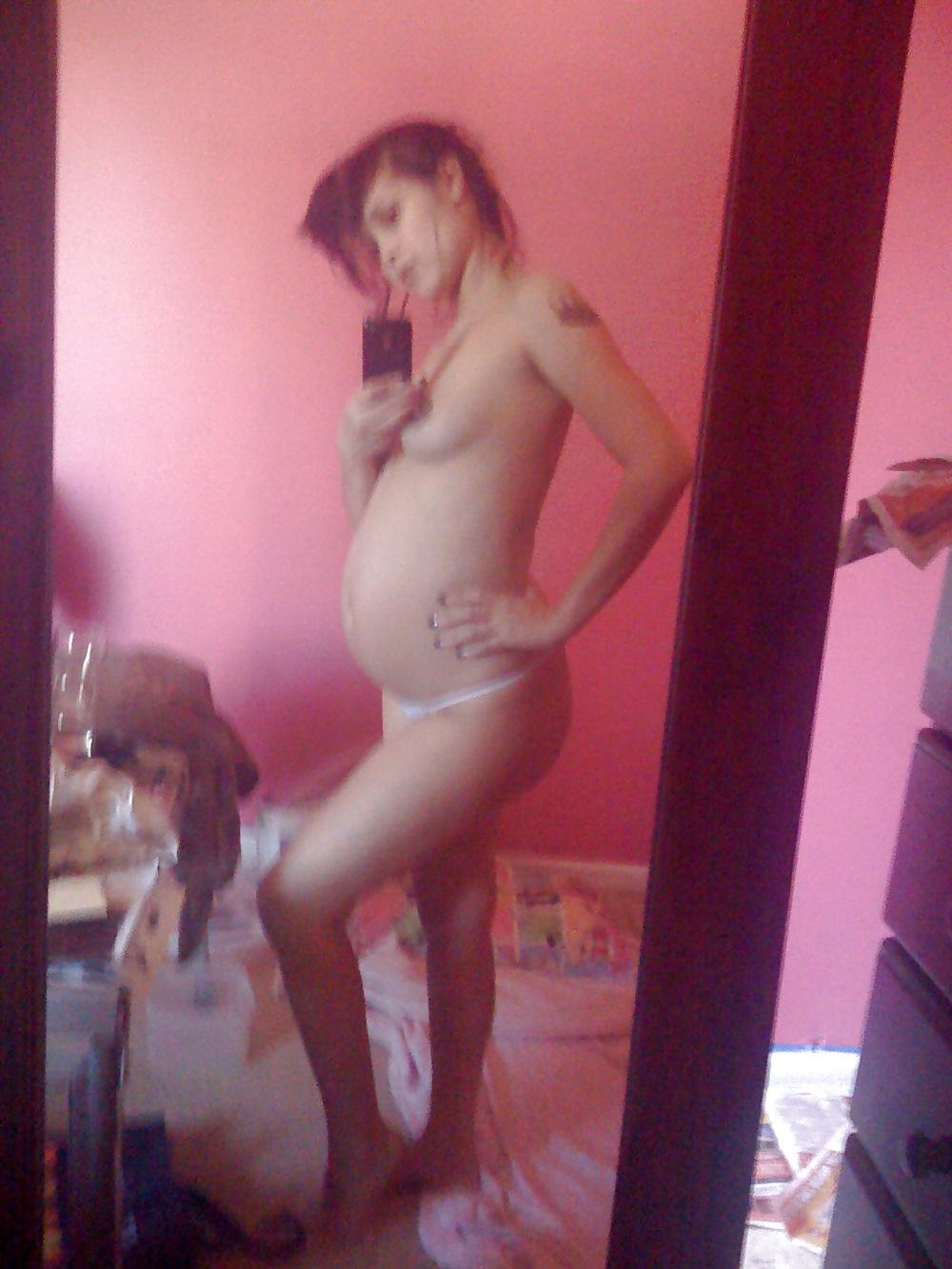 25P My collection 60 : pregnant teen