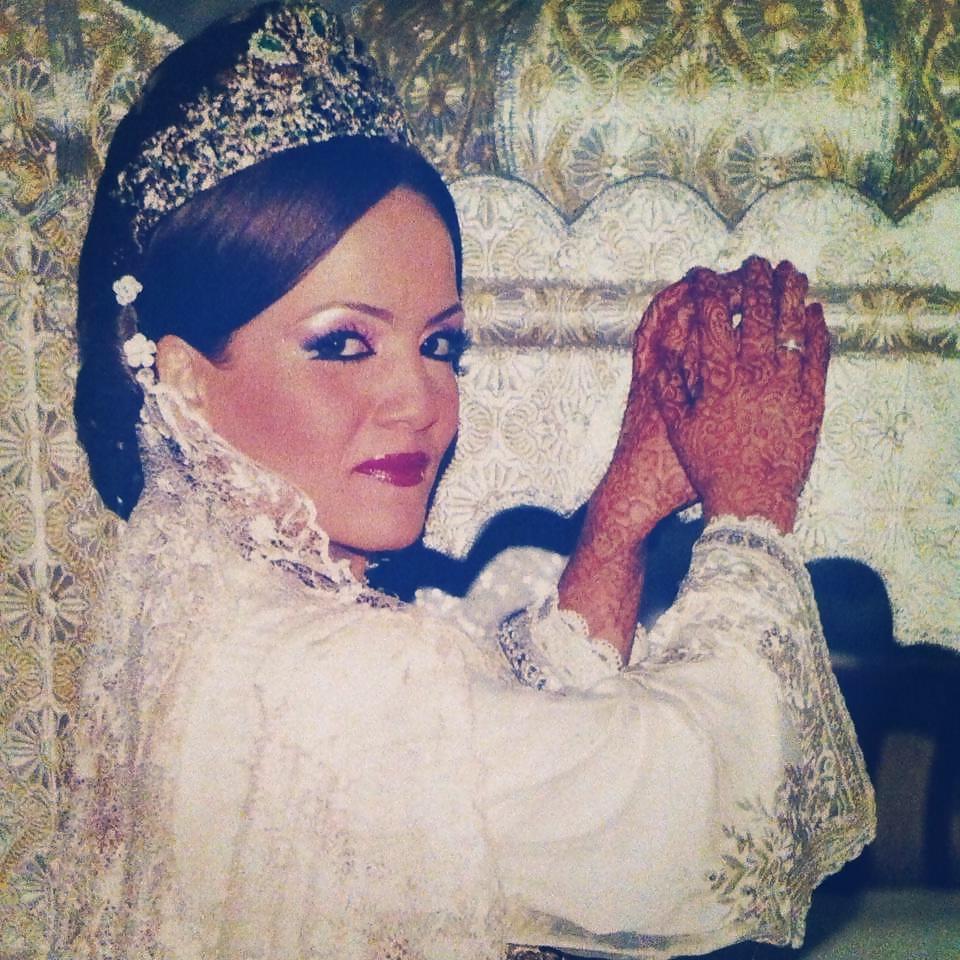 25P Cum on this arab slut