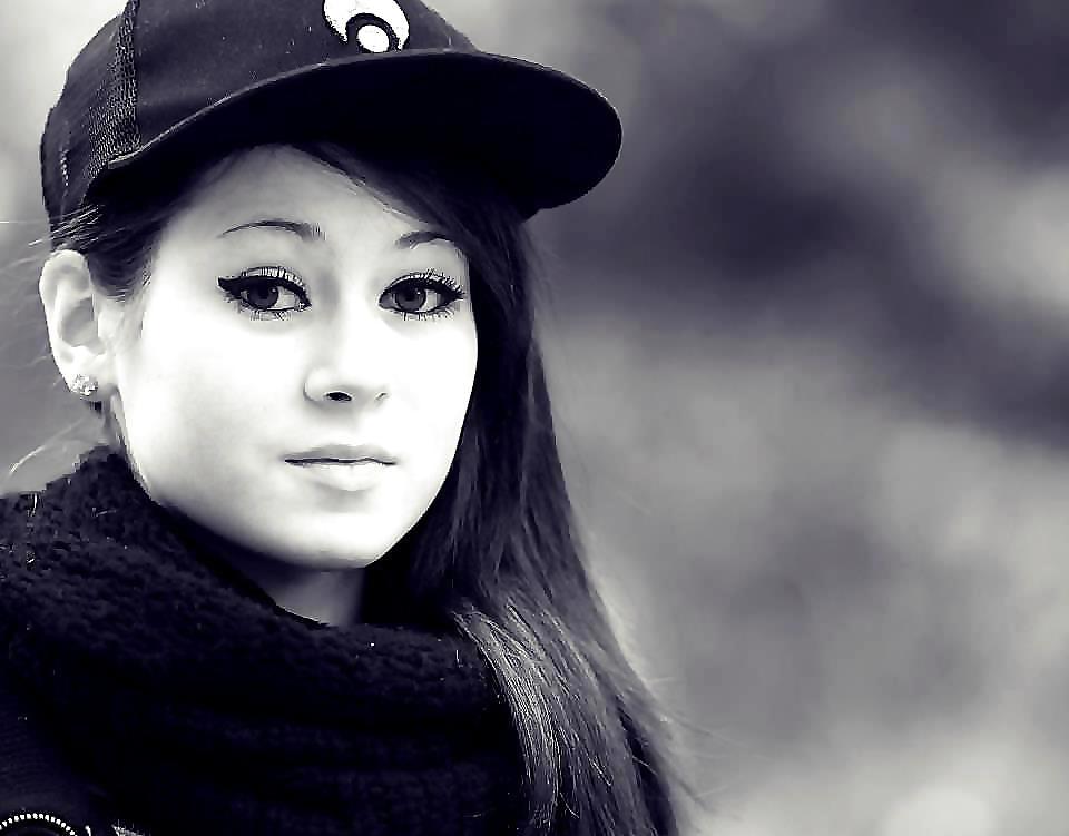 13P Asian princess