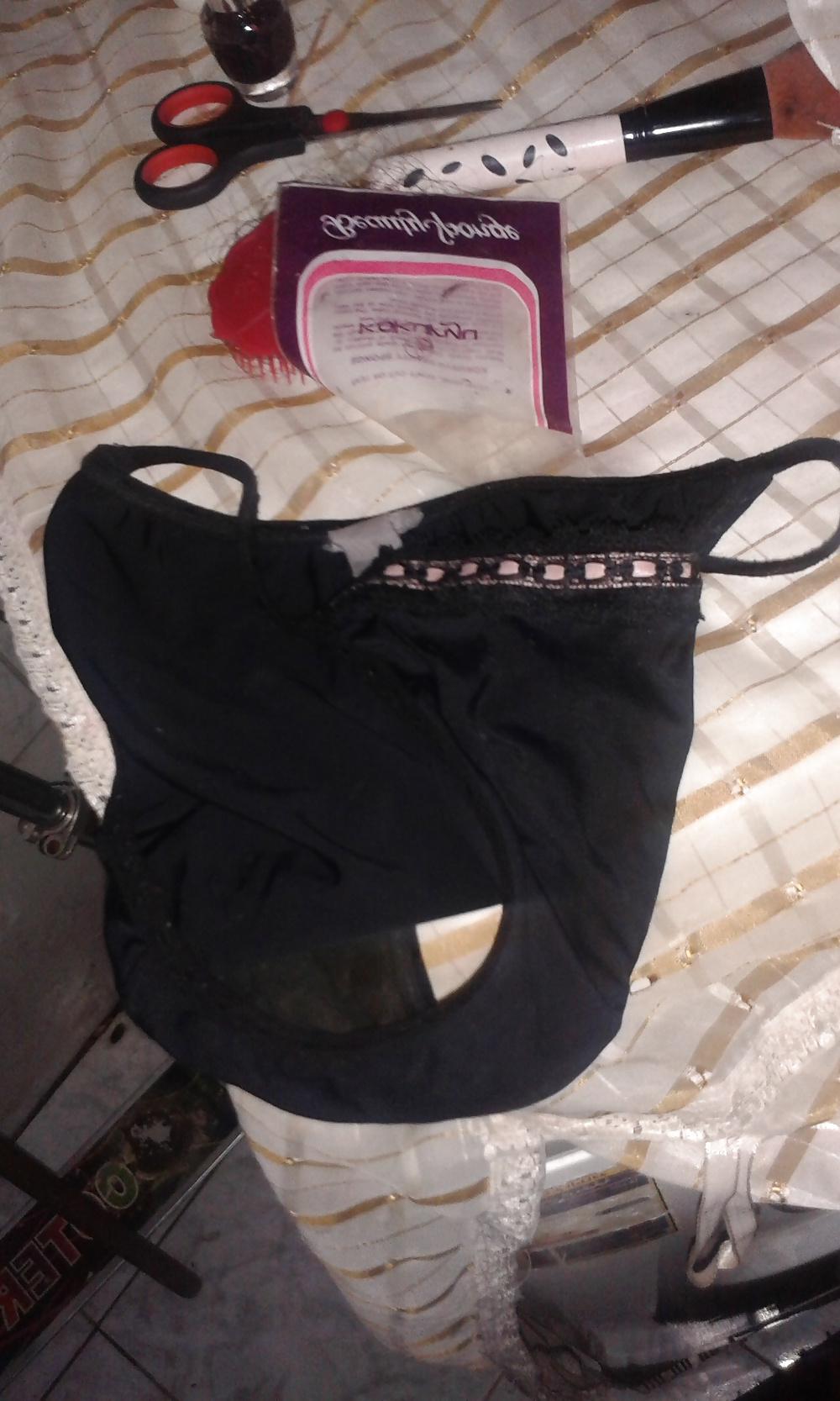 4P Panties & bra for people i know 