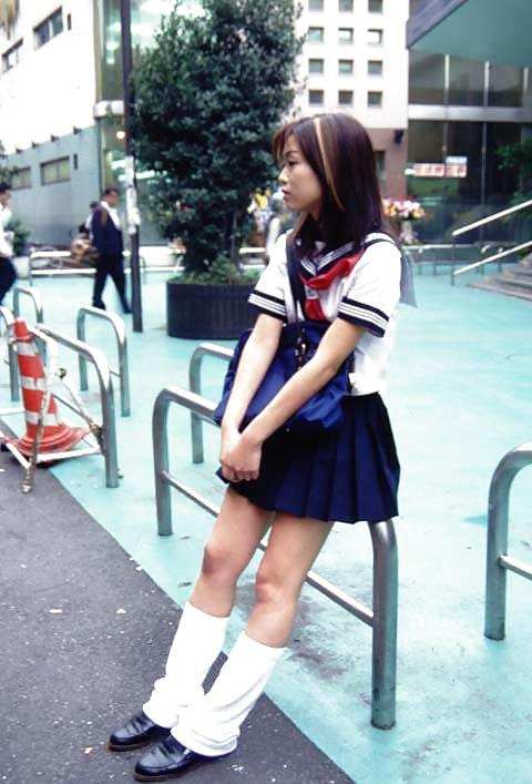 19P Japanische Schulmädchen 07