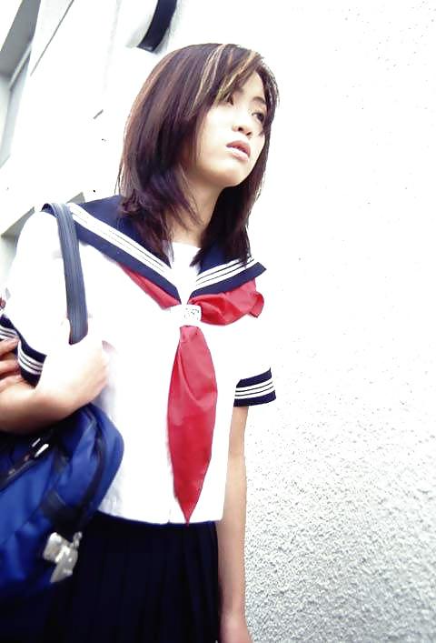 19P Japanische Schulmädchen 07