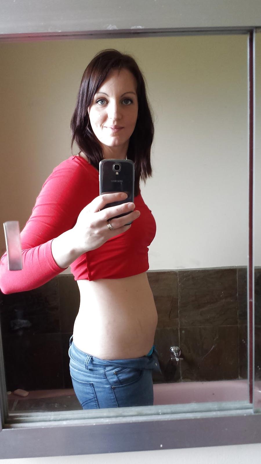 25P Pregnant selfies 01 - FG9