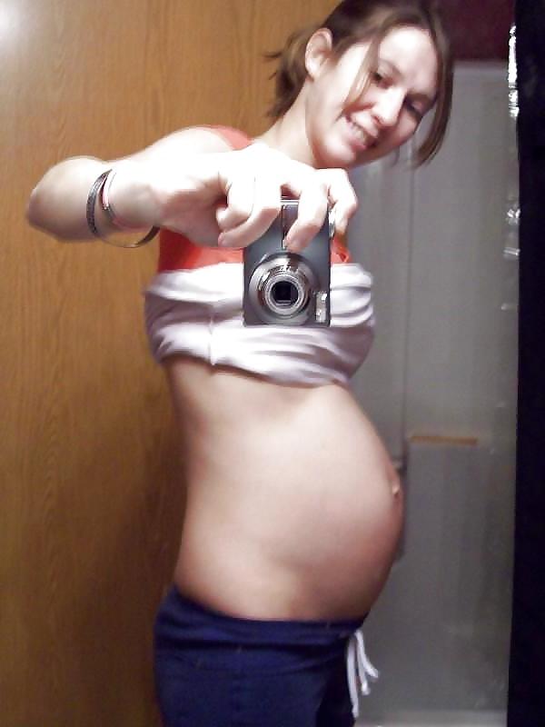 25P Pregnant selfies 01 - FG9