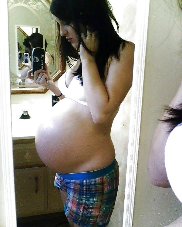 25P Pregnant selfies 01 - FG9