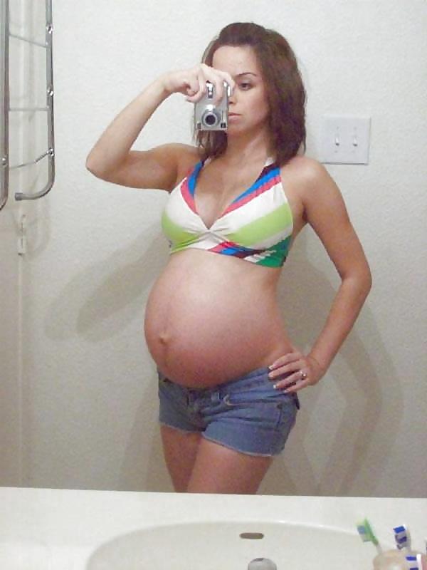25P Pregnant selfies 01 - FG9