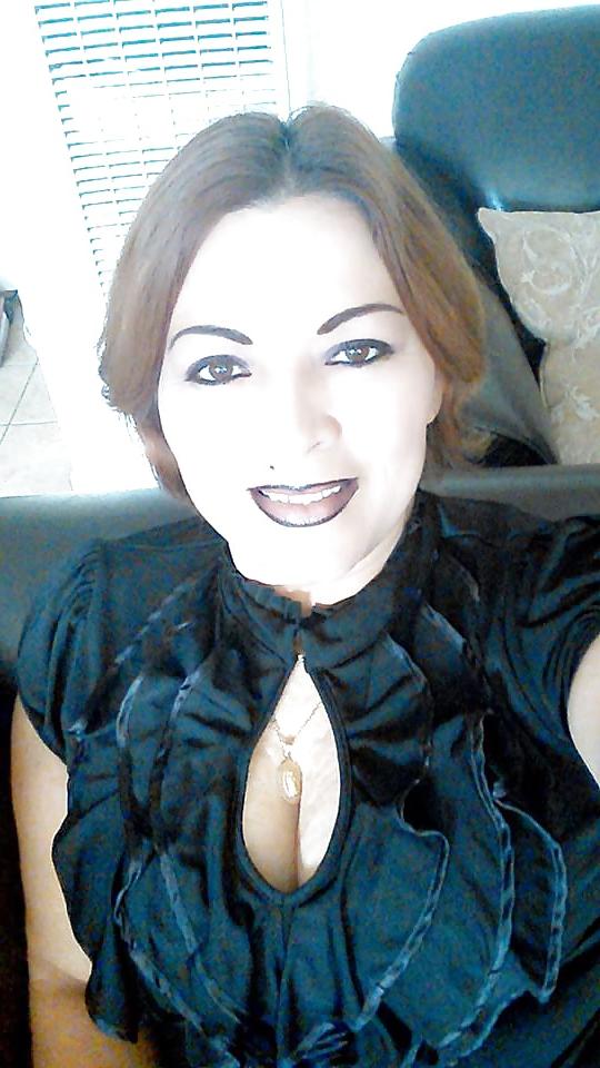 25P Madura momy mexicana vive a USA muy caliente