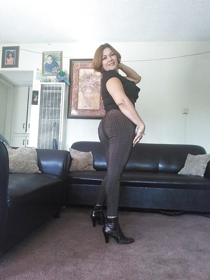 25P Madura momy mexicana vive a USA muy caliente