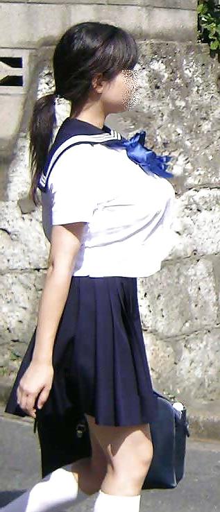 20P Japanese School Girls 09
