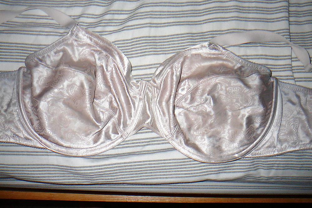 20P Sister in laws bra and panties