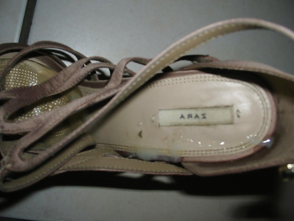 13P Cum on my wifes cousins shoes