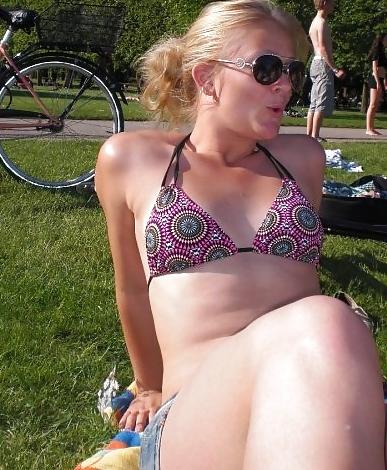 25P Danish teens-95-96-bra panties braces beach party upskirt 