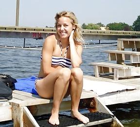 25P Danish teens-95-96-bra panties braces beach party upskirt 