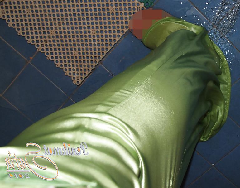 22P CUM ON SATIN