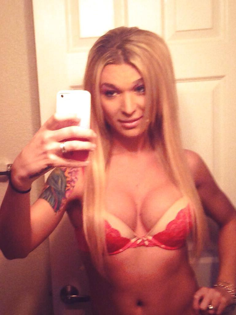 25P Aubrey Kate Winter hot Tgirl from Los Angeles