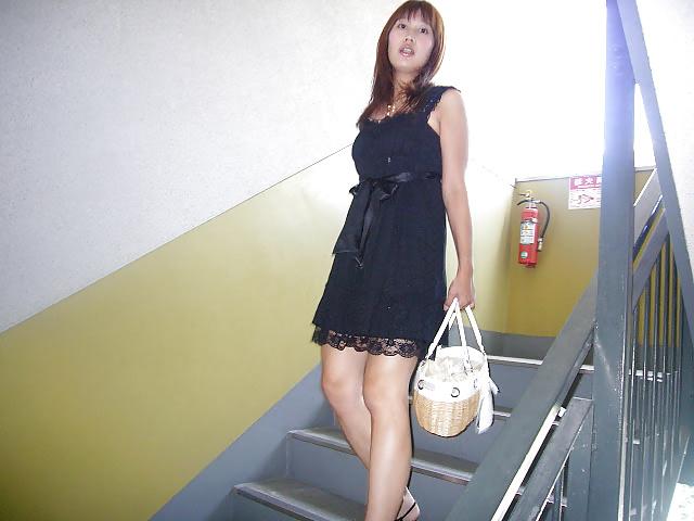 25P Japanese wife miki 's private photos leaked