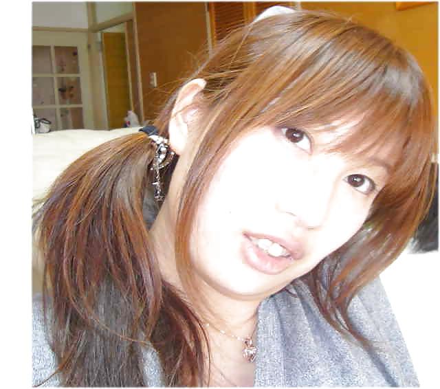 25P Japanese wife miki 's private photos leaked