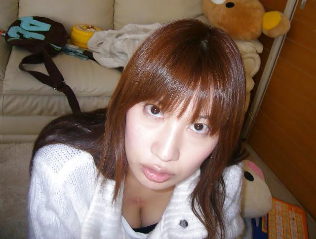 25P Japanese wife miki 's private photos leaked