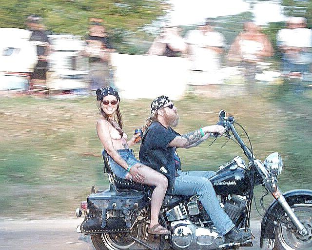 25P Biker Girls!
