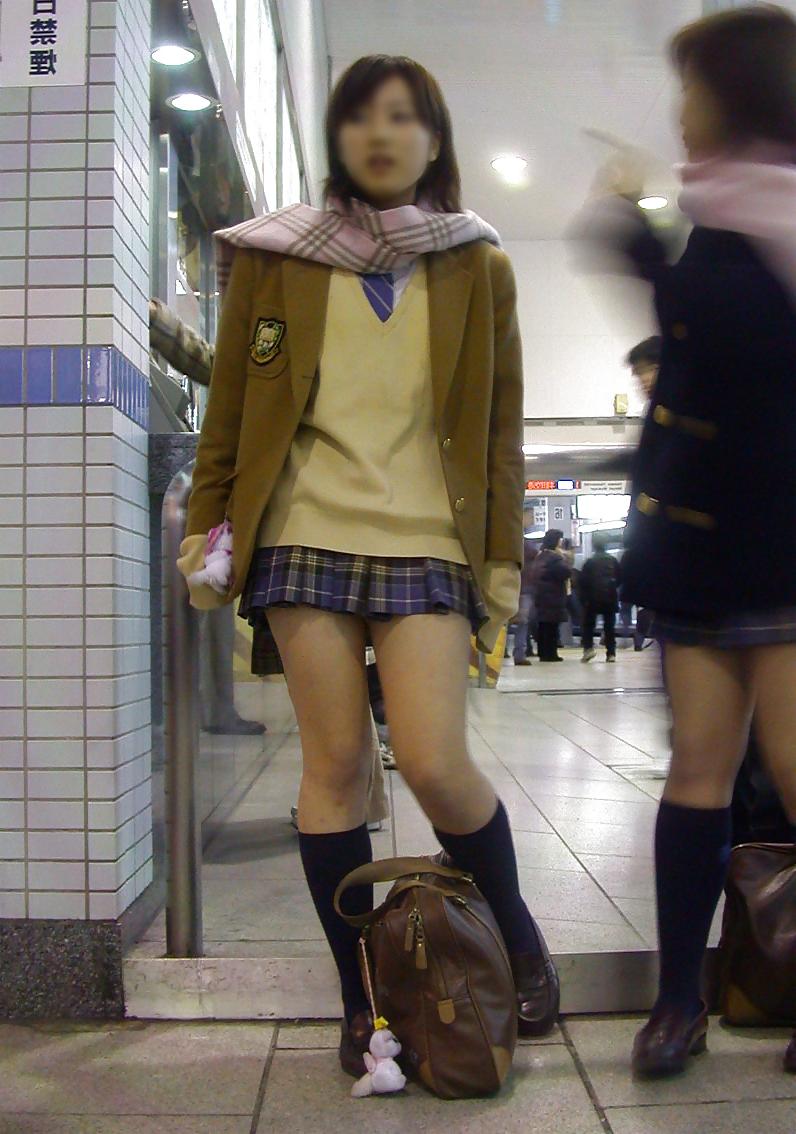 20P Japanese School Girls 08