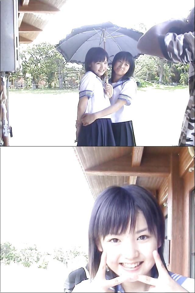 20P Japanese School Girls 08
