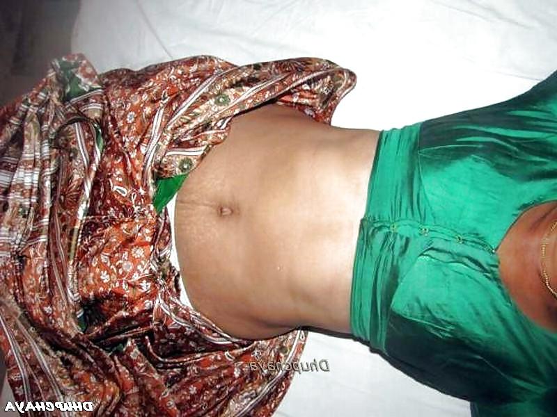 25P DESI MAIDE IN HOTEL ROOM