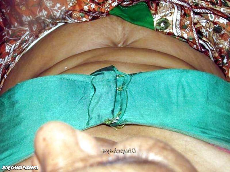 25P DESI MAIDE IN HOTEL ROOM