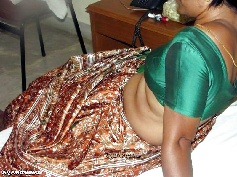 25P DESI MAIDE IN HOTEL ROOM