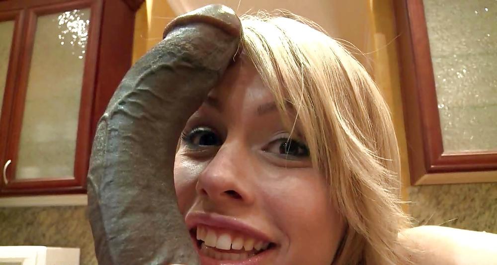 25P Blowjob & Facial 
