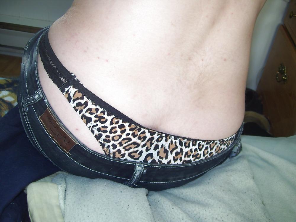 16P Leopard thong and bra with tight jeans