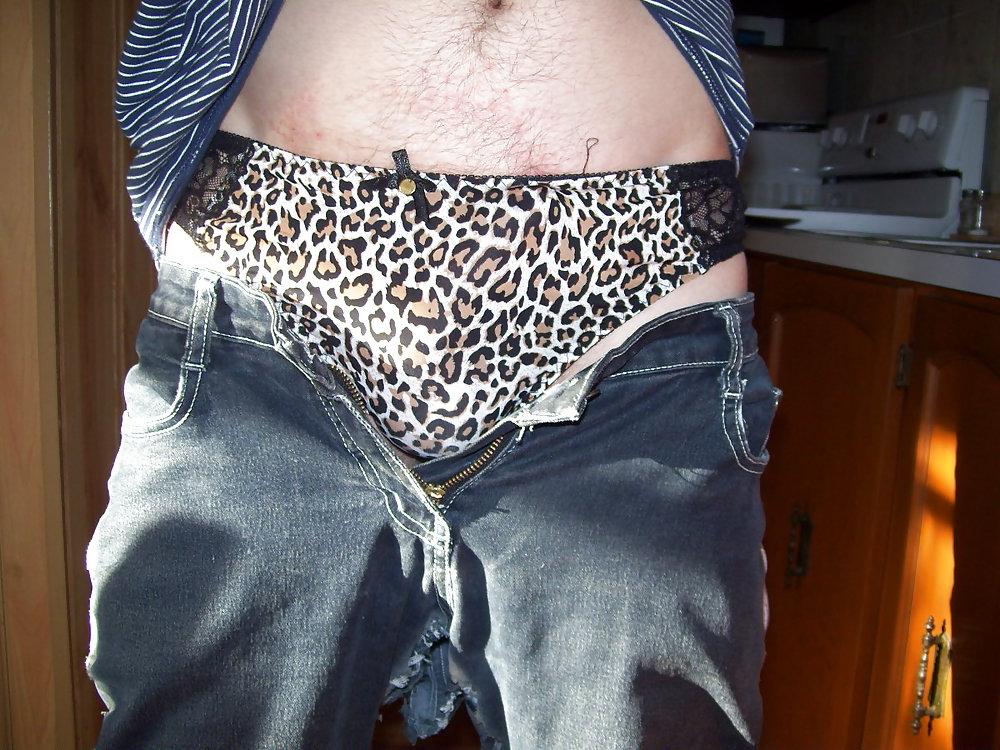 16P Leopard thong and bra with tight jeans