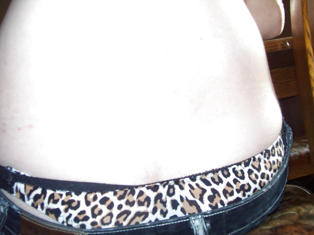 16P Leopard thong and bra with tight jeans
