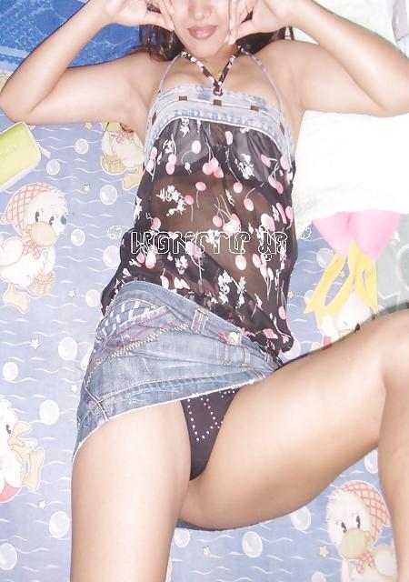 19P Nude Thai girlfriend 001