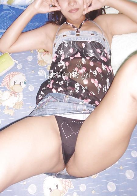 19P Nude Thai girlfriend 001