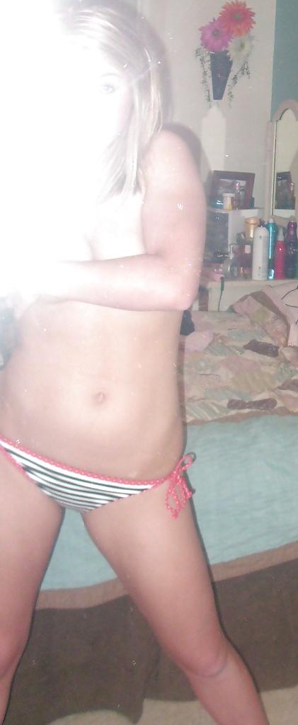 25P Pretty Amateur Blonde 34