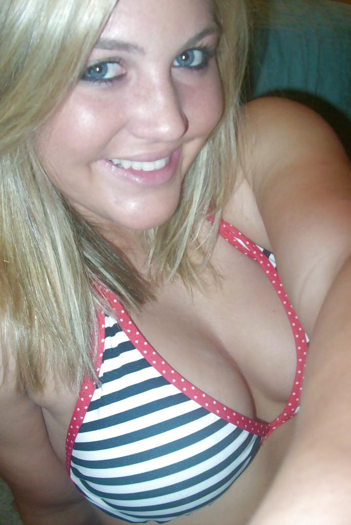 25P Pretty Amateur Blonde 34