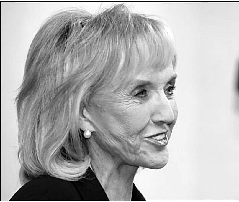 25P I love jerking off to Conservative Jan Brewer's face (2)