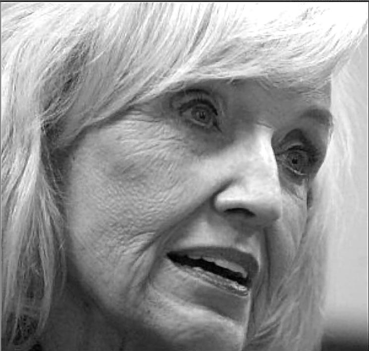 25P I love jerking off to Conservative Jan Brewer's face (2)